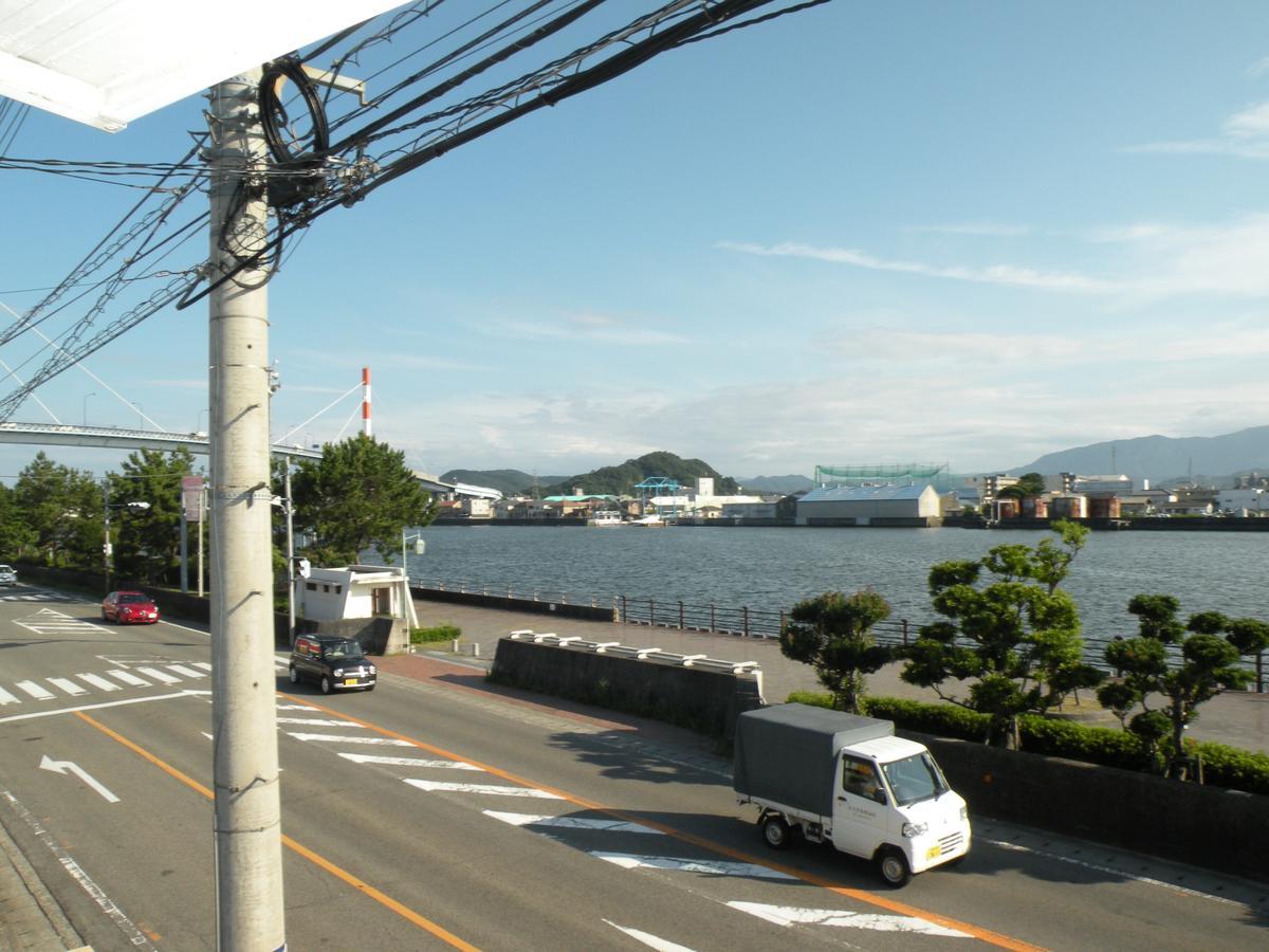 Business Hotel Minshuku Minato Tokushima Extérieur photo