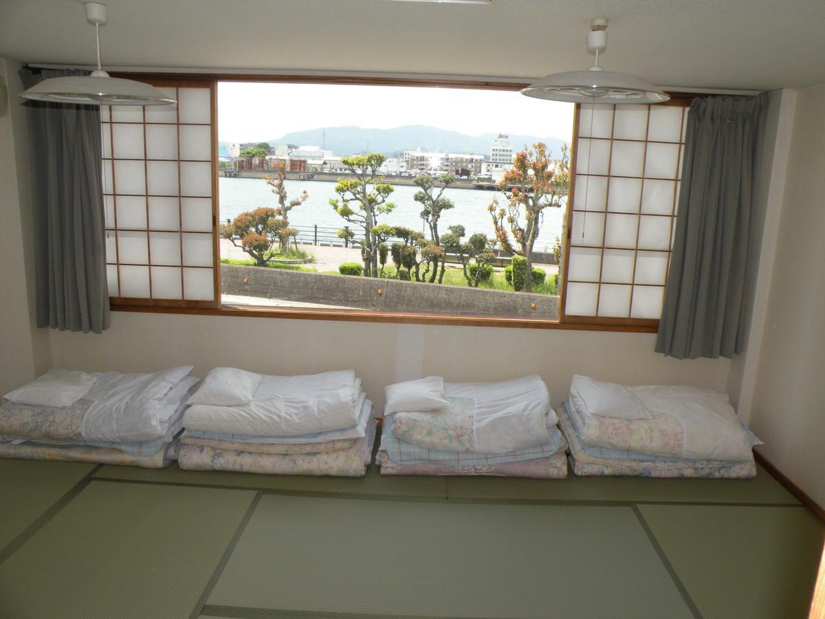 Business Hotel Minshuku Minato Tokushima Extérieur photo